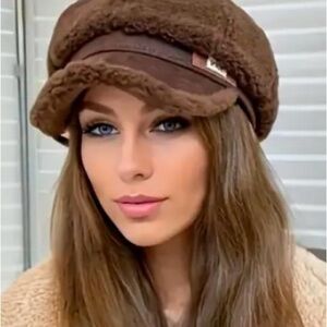 Brown Faux Fur Trimmed Newsboy Cap women NWT
